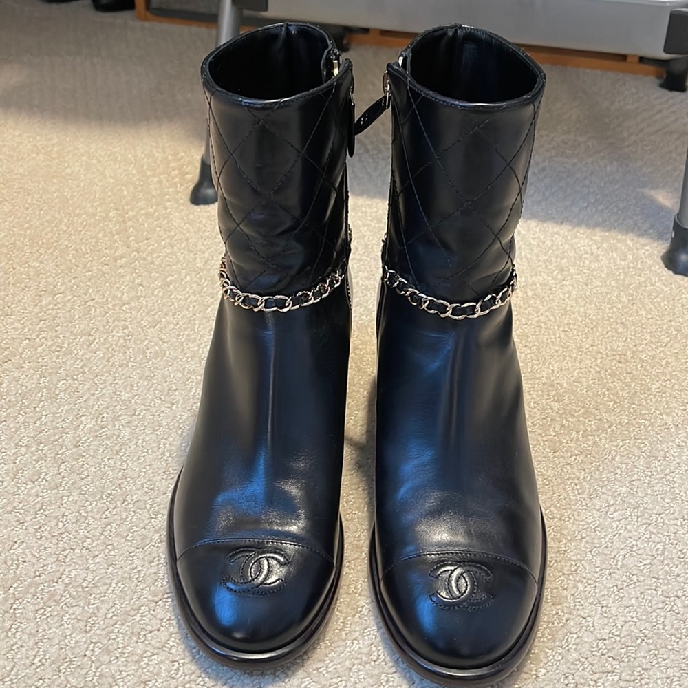 CHANEL Boots, size 38